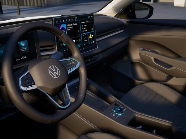 Volkswagen T-Roc Life First Edition 1.5 eTSI 116 PK | Stoel- & Stuurverwarming | Camera | Carplay | Adaptieve Cruise Control |