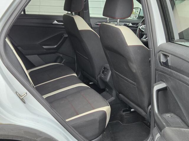 Volkswagen T-Roc 1.5 TSI Sport Panoramadak, Standkachel,