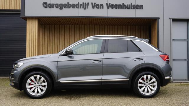 Volkswagen T-Roc 1.5 TSI 150pk Sport Pano.Dak Virtual Cockpit *VW Drive Select* Adaptive Cruise 17inch LM *1e Eigenaar* Indium Grey*