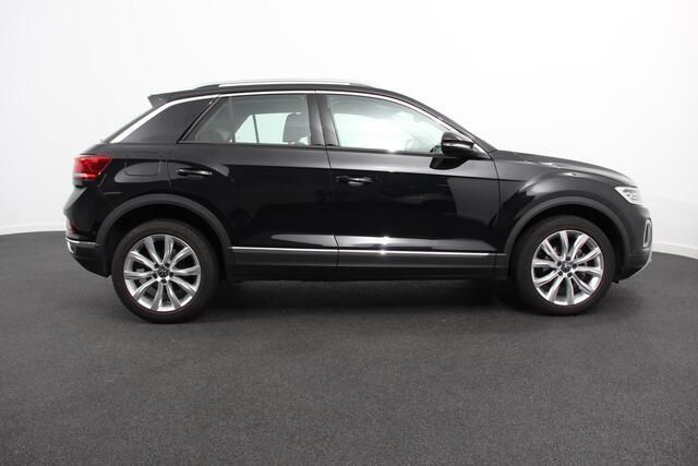 Volkswagen T-Roc 1.5 TSI DSG Style | Navigatie | Wireless App connect | Adaptive Cruise Control | Park Assist | Camera | Parkeersensoren | IQ Drive pakket | Stoel- en stuurwielverwarming | Virtual cockpit | Elektrische achterklep | Full LED koplampen