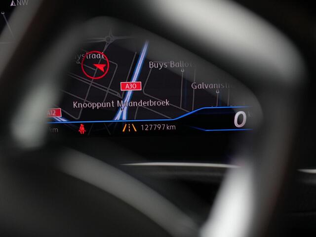 Volkswagen T-Roc 1.5 TSI 150 pk DSG Sport | Panoramadak | Trekhaak | Achteruitrijcamera | Adaptive Cruise | LED Plus koplampen