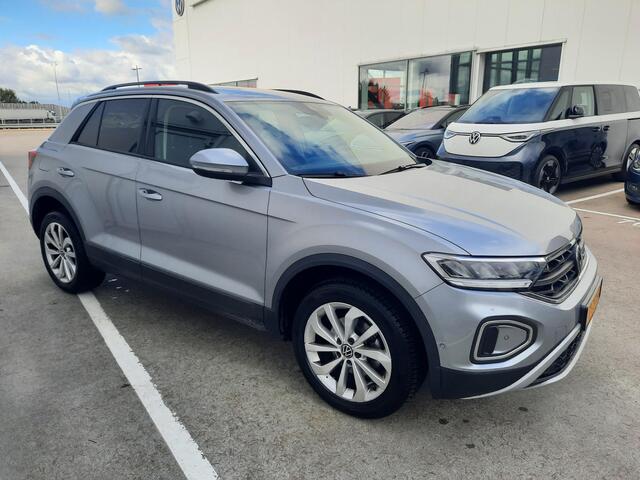 Volkswagen T-Roc 1.0 TSI Life Business | Camera | 17" velgen
