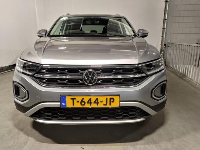 Volkswagen T-Roc 1.5 TSI 150pk STYLE DSG7 110kw Carplay / ACC / Elektr.A.Klep / Virtual cockpit IQ-Drive / IQ-Light / A.Camera / Climate C.