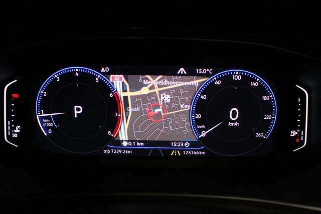 Volkswagen T-Roc 2.0 TSI 4Motion Sport Business R I NAVI I PANO.DAK I CRUISE I