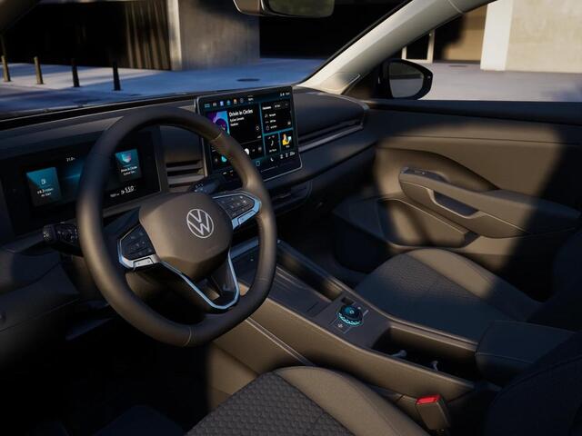 Volkswagen T-Roc Life First Edition 1.5 eTSI 85 kW / 116 PK SUV 7 v | Comfort Pakket