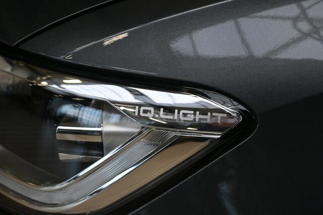 Volkswagen T-Roc 1.5 TSI 150pk R-Line Business+ | IQ. Light | Side assist | ergoActive | 100% (Dealer) onderhouden label