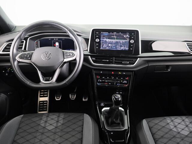 Volkswagen T-Roc 1.0 TSI R-Line Business 110 PK | Verlengde garantie | Navigatie | Keyless entry | Privacy glas |