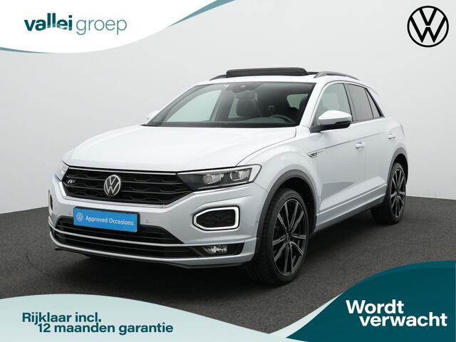 Volkswagen T-Roc 1.5 TSI 150 pk DSG Sport Business R / R-Line | Panoramadak | Trekhaak | Achteruitrijcamera | Stoelverwarming | Navigatie