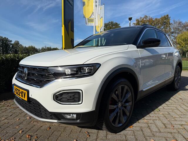 Volkswagen T-Roc 1.5 TSI DSG7 Sport ACC / Virtual / Carplay