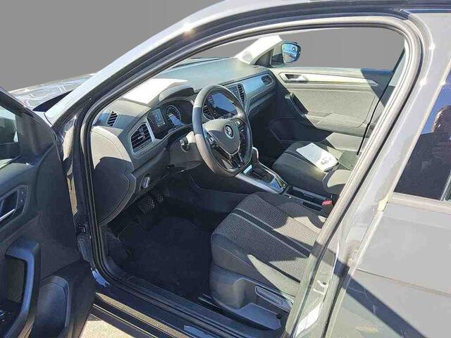 Volkswagen T-Roc 1.5 TSI 150pk Automaat Style / Navigatie / Adaptive Cruise / Stoelverwarming / LED / Wordt Verwacht