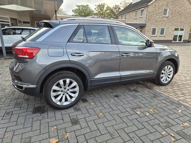 Volkswagen T-Roc 1.5 TSI Style Business