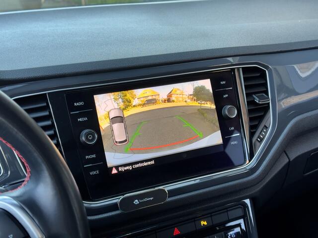 Volkswagen T-Roc 1.5 TSI AUT7 SPORT 2X R-LINE PANODAK LEDER NAVI CAMERA DIGI-DASH CARPLAY LED LMV PDC