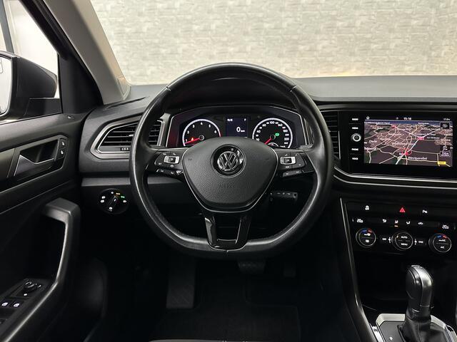 Volkswagen T-Roc 1.5 TSI | ACC | Origineel NL | BOVAG Garantie | Trekhaak | Camera | Lane Assist | Groot Navi | Carplay | Climate Control | Getint Glas | 17'' |