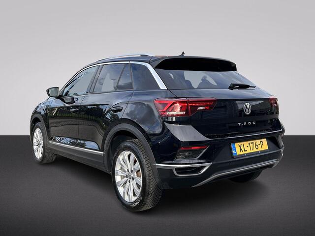 Volkswagen T-Roc 1.5 TSI Sport | Virtual Cockpit | Winterpakket | Dodehoek Detectie | Carplay | Achteruitrijcamera |