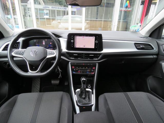 Volkswagen T-Roc 1.5 TSI 150pk DSG-aut. LIFE EDITION / Trekhaak / Stoelverw. / Navi / BOVAG garantie