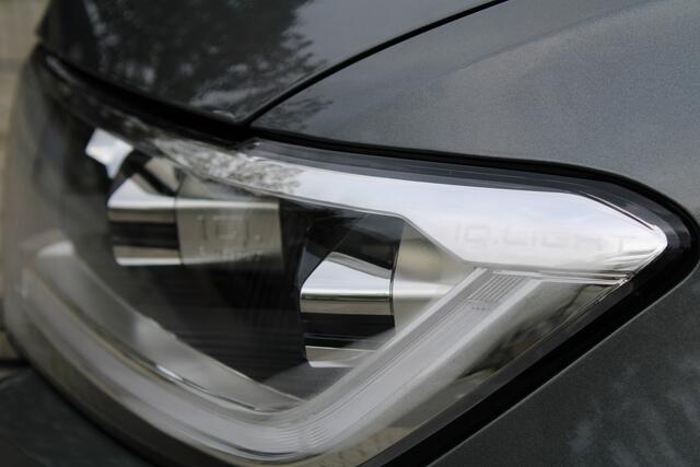 Volkswagen T-Roc 1.5 TSI R-Line | PANO | STOEL&STUUR VERW | IQ LIGHT | BLACK STYLE | ACC | ELEK ACHTERKLEP |