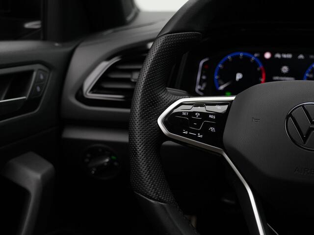 Volkswagen T-Roc Cabrio 1.5 TSI 150 pk DSG R-Line Edition Grey | Trekhaak | IQ Light | Stuur-/stoelverwarming | Achteruitrijcamera | Navigatie