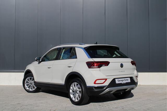 Volkswagen T-Roc 1.5 TSI Style 150pk - ACC - Carplay - Camera - DAB - Verwarmd stuurwiel - Rijklaar