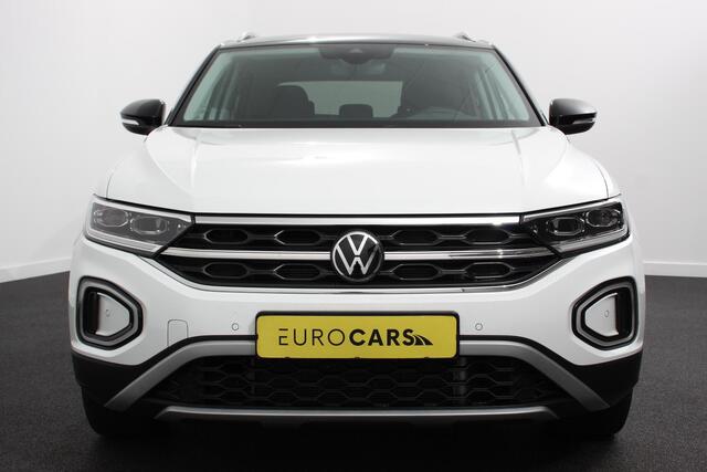 Volkswagen T-Roc 1.5 TSI DSG Style Demo Navigatie Apple Carplay / Android Auto Climate Control Led Digitale Cockpit Adaptive Cruise Control Trekhaak