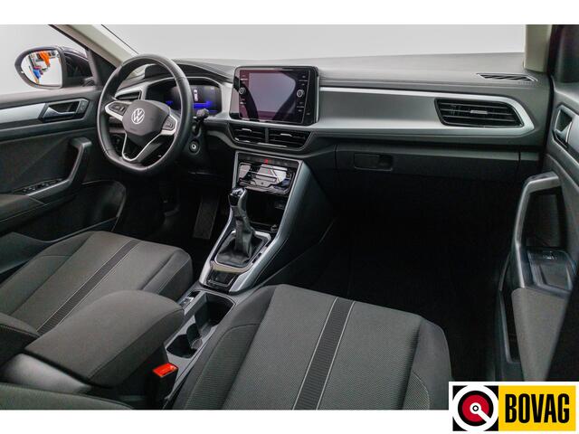 Volkswagen T-Roc 1.0 TSI Business Edition 116 PK | IQ Led | Navigatie | App. connect | Stoelverwarming | Automatisch inparkeren, All season banden