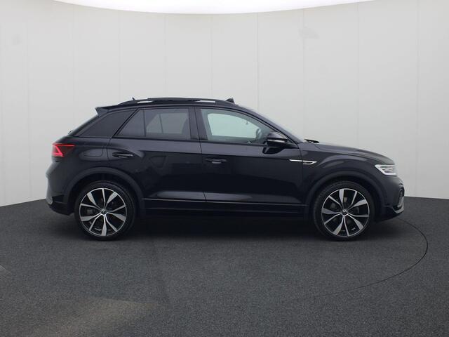 Volkswagen T-Roc 1.5TSI/150PK R-Line Black Style DSG · Panoramadak · Apple/Android Car Play · Camera · Navigatie · Elektrische kofferbak · 19'' velgen ·