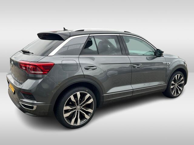 Volkswagen T-Roc 2.0 TSI 4Motion Sport 3x R-line / Panoramadak / CarPlay / Parkeerhulp V+A / 18'' / Stoelverwarming / Dodehoek / ACC
