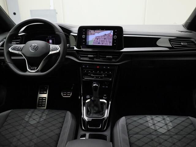Volkswagen T-Roc 1.5TSI/150PK R Line Blackstyle DSG · Panoramadak · Camera + parkeersensoren · Stoelverwarming · Garantie tot januari 2026