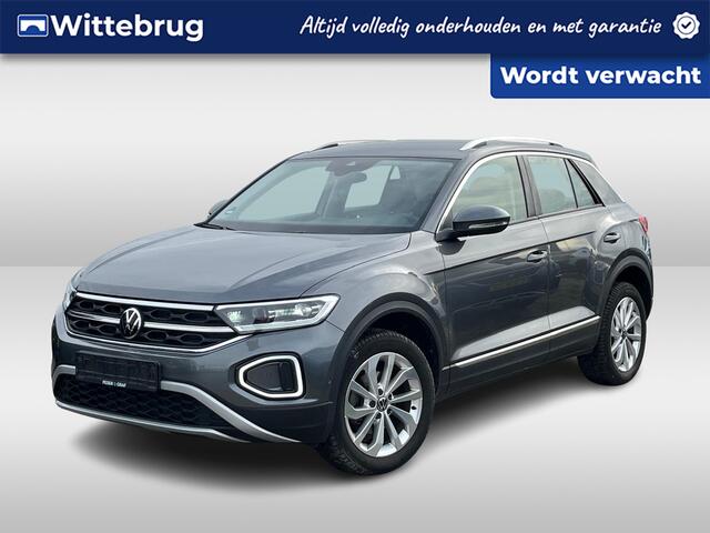Volkswagen T-Roc 1.0 TSI 110PK Style / Digital Cockpit Pro / Park Assist / Adaptive Cruise Control / App Connect / Stoelverwarming / 17'' LMV