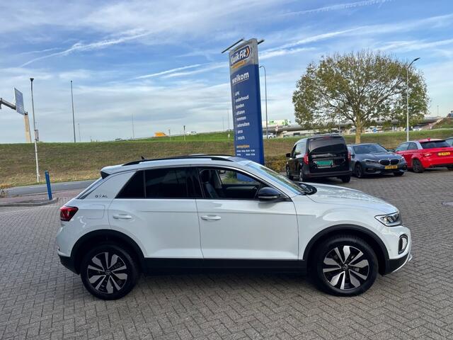 Volkswagen T-Roc 1.0 TSI GOAL EDITION AIRCO NAVI PDC LMV STOELVW