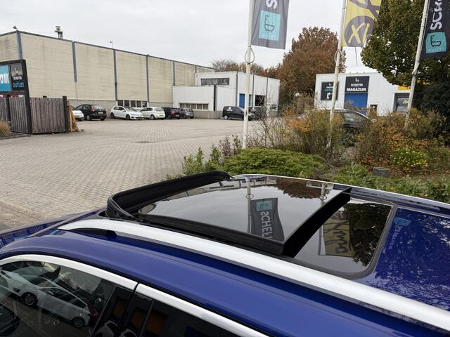 Volkswagen T-Roc 2.0 TSI 4Motion R 300PK DSGoPanooTrekhaak