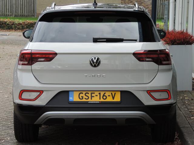Volkswagen T-Roc 1.5 TSI Black Style DSG - Camera | ACC | Matrix LED | CarPlay | Park Assist | Elek. klep