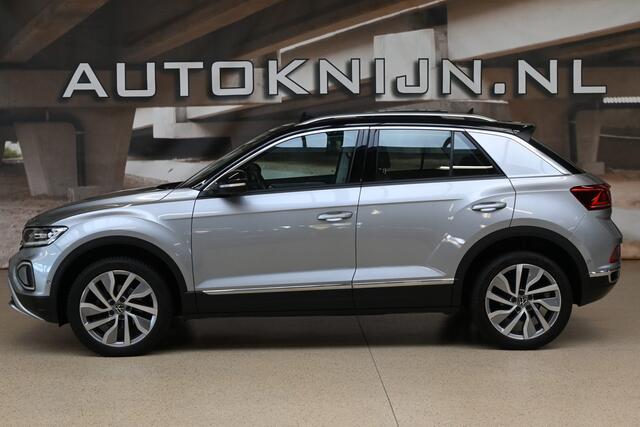 Volkswagen T-Roc 1.5 TSI 150pk Style | Panoramadak | Elek. klep | Trekhaak | 100% (Dealer) onderhouden label