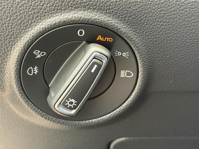 Volkswagen T-Roc 1.5 TSI 150pk DSG Style | Dode hoek | Camera | Keyless | Elek. Achterklep | Rijklaar incl. garantie