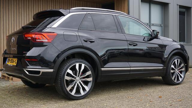 Volkswagen T-Roc 2.0 TSI 190pk DSG 4Motion Sport Pano.Dak 19inch Suzuka Afn-Trekhaak Beats Virtual Cockpit LED *Complete T-Roc* 83850km!