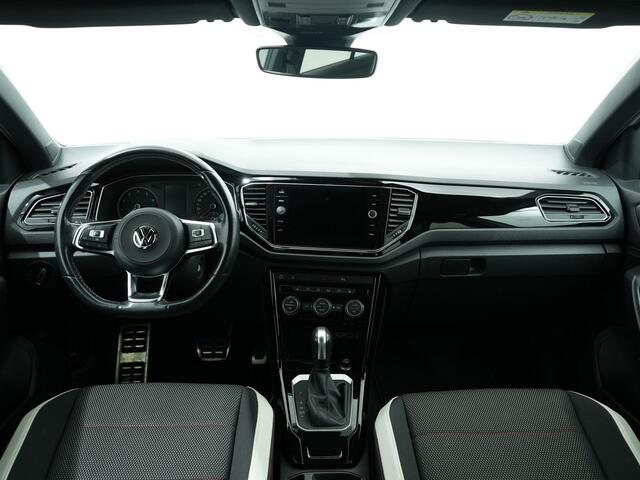 Volkswagen T-Roc 1.5 TSI 150PK STYLE BLACK PACK DSG | Navi | Camera | 19 inch | Zeer Mooi!