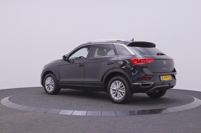 Volkswagen T-Roc 1.0 TSI Style | Afn. Trekhaak | Navigatie | Carplay |