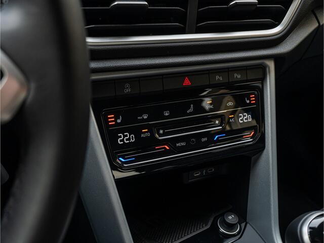 Volkswagen T-Roc 1.0 TSI Life Edition GOAL FULL LED STOELVERW VIRTUAL DASH PRIVACY GLASS ADAP CRUISE