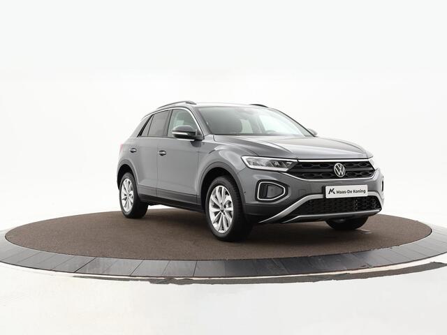 Volkswagen T-Roc 1.5 TSI 150pk DSG Life Edition · Camera · Keyless · Apple/Android Car Play · Navigatie · P-Sensoren · Parkeer Assistent · 17'' Inch · Garantie t/m 30-01-2027