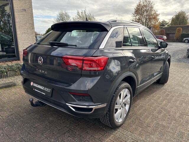 Volkswagen T-Roc 1.5 TSI Style Automaat Trekhaak / Navigatie / Carplay