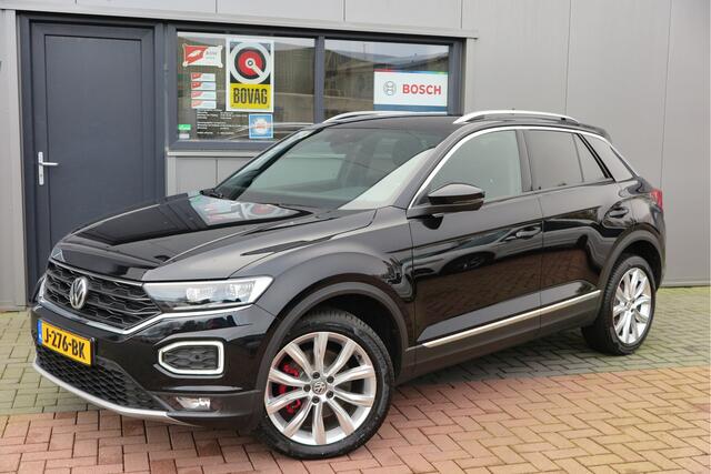 Volkswagen T-Roc 1.5 TSI 150pk DSGSport Camera , Virtual Cockpit , Navi , Led , Carplay, DAB+ ,PDC, LMV, Electr. bedienbare achterklep, Schakelflippers aan stuurwiel etc..