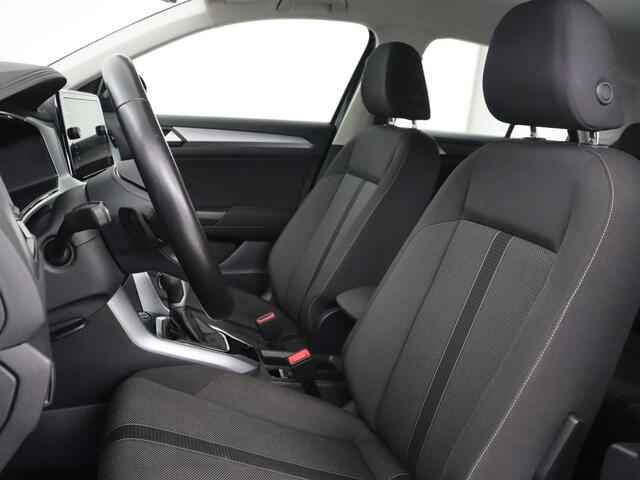 Volkswagen T-Roc 1.5 TSI Life Business | Stoelverwarming | Camera | Virtual Cockpit | Carplay | Full LED | Adaptive cruise | Navigatie | Park Assist | Climate control | DAB | Bluetooth