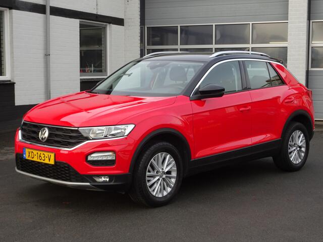 Volkswagen T-Roc 1.0 TSI Style Automatische airco, navigatie, carplay, parkeersensoren voor en achter, licht metalen velgen, enz.