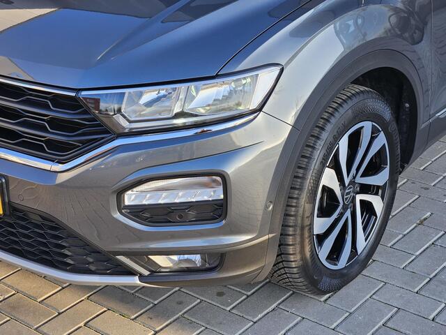 Volkswagen T-Roc 1.5 TSI Automaat Style Business Carplay Stoelvw