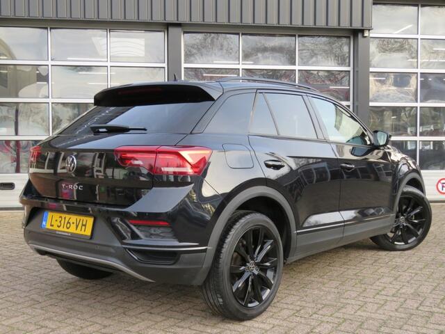 Volkswagen T-Roc 1.5 TSI 150pk SPORT BLACK EDITION / Led / Beats audio / 18 Inch / BOVAG garantie