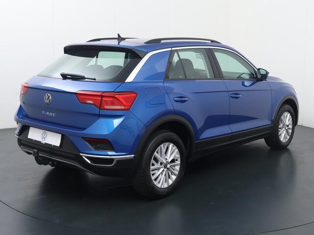 Volkswagen T-Roc 1.0 TSI Style | 110 PK | Trekhaak | Achteruitrijcamera | Adaptive cruise control |