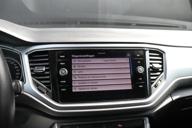 Volkswagen T-Roc 1.5 TSI Sport Business R | STOELVERW. | PANO | CAMERA | NAVI | CRUISE | APPLE CARPLAY |