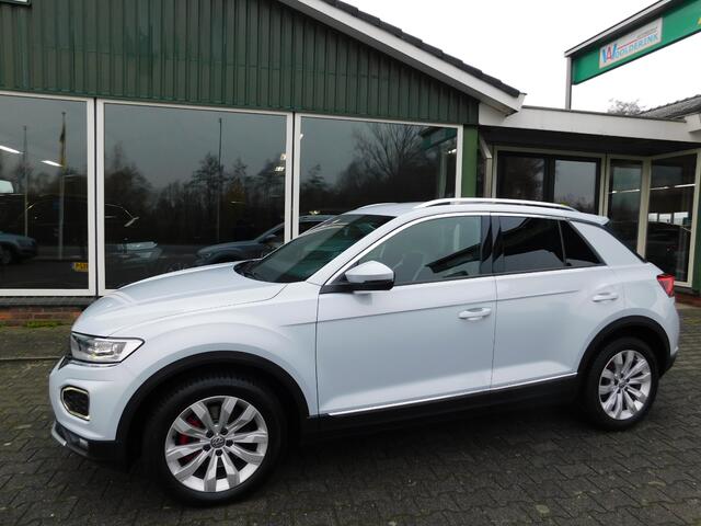 Volkswagen T-Roc 1.5TSI 150PK SPORT!! All-in Prijs! Trekhaak!