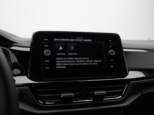 Volkswagen T-Roc 1.5 TSI 150 pk DSG R-Line Edition | Panoramadak | Trekhaak | IQ Light | Achteruitrijcamera | Navigatie