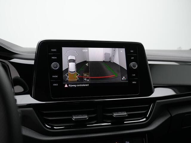 Volkswagen T-Roc 1.5 TSI 150 pk DSG R-Line Edition | Panoramadak | Trekhaak | IQ Light | Achteruitrijcamera | Navigatie