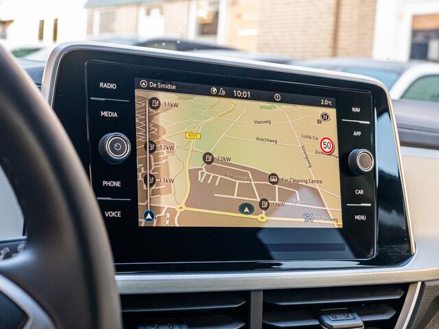 Volkswagen T-Roc 1.0 TSI Life Edition GOAL FULL LED STOELVERW VIRTUAL DASH PRIVACY GLASS ADAP CRUISE